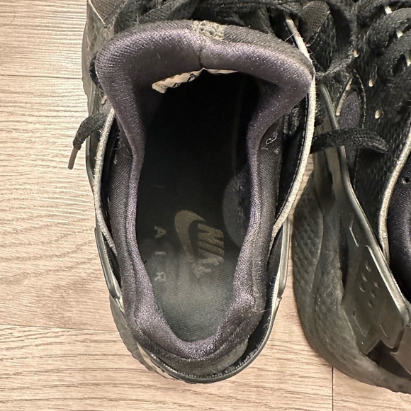 Nike Air Huarache - Black - Picture 5 of 9